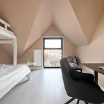 Daire Exclusive Riverfront With Ac & Parking In By Renters *