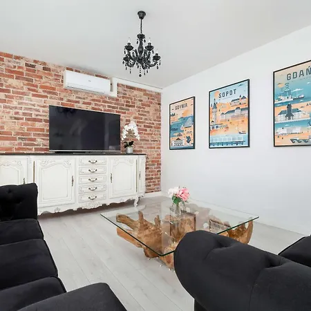 Daire Exclusive Riverfront With Ac & Parking In By Renters *