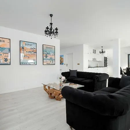 Appartement Exclusive Riverfront With Ac & Parking In By Renters