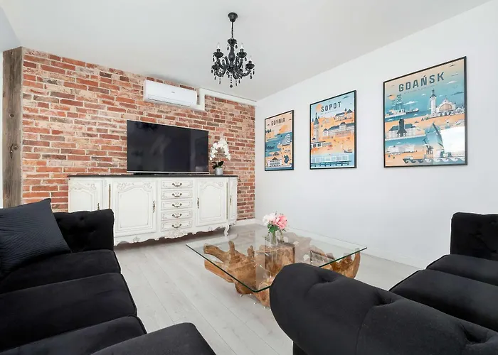 Apartman Large Air Conditioned By The River In With Parking And Desk By Renters *