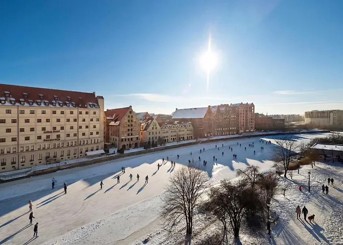 Large Air Conditioned By The River In With Parking And Desk By Renters Apartment Danzig
